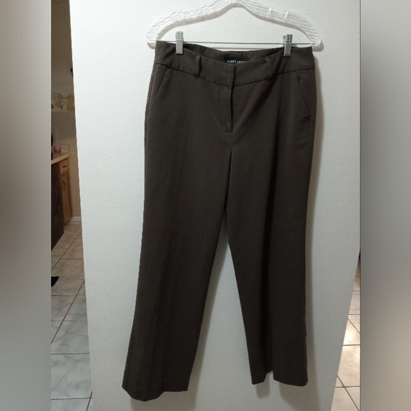Larry Levine chocolate brown women's slacks size 8. - Picture 2 of 6